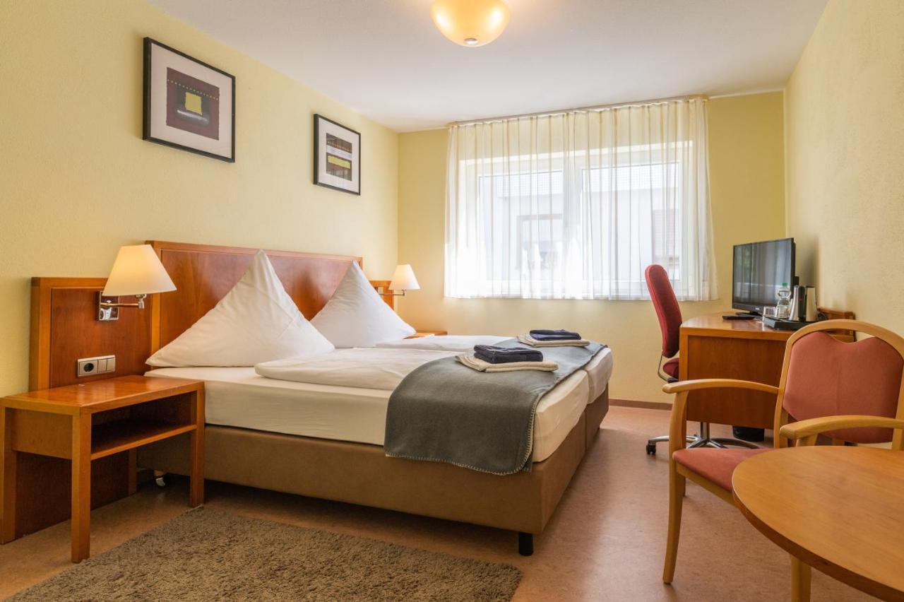 Hotel Am Kirchplatz اوبرلنغن المظهر الخارجي الصورة