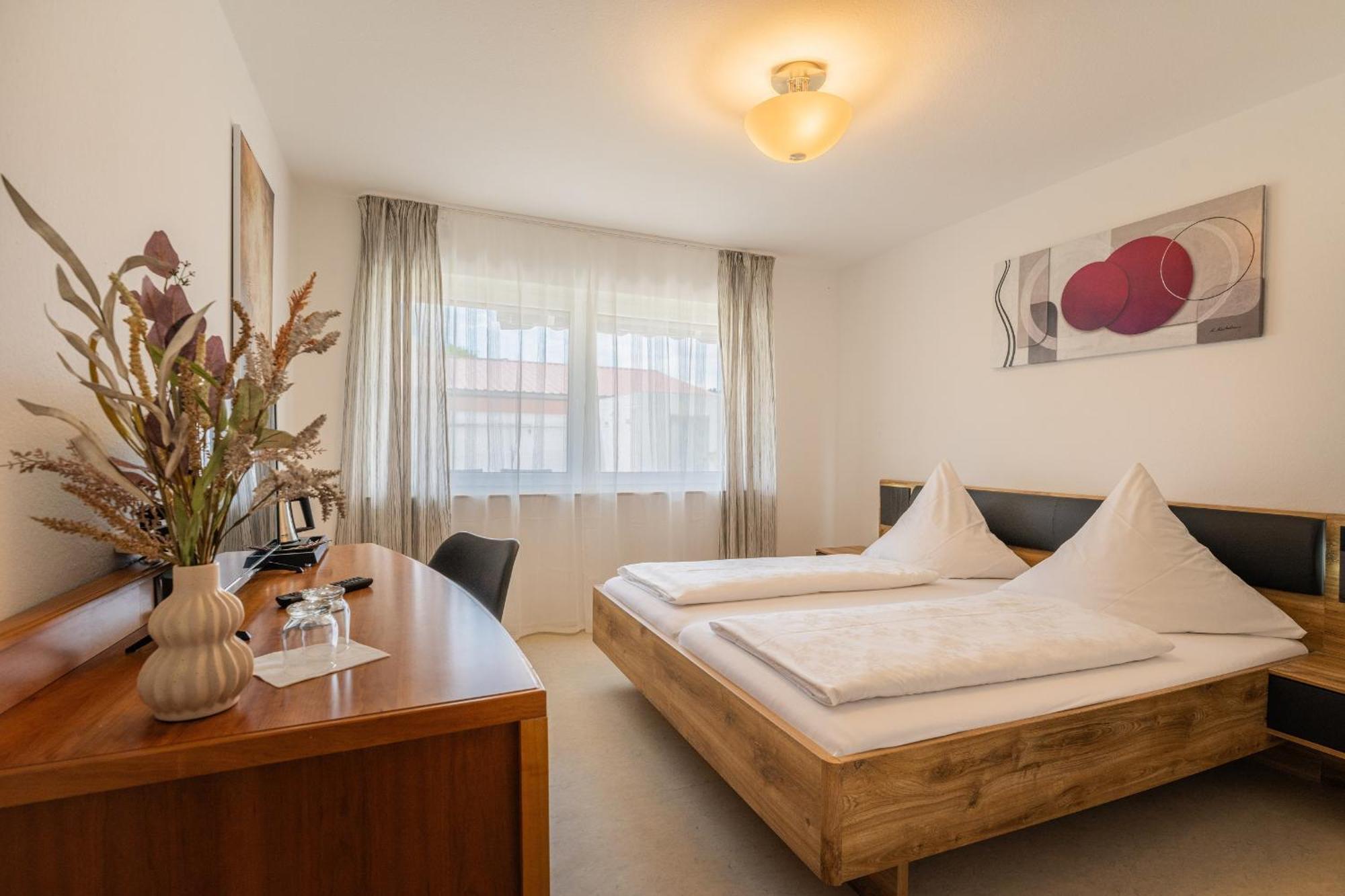 Hotel Am Kirchplatz اوبرلنغن المظهر الخارجي الصورة